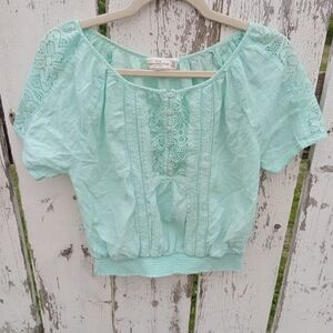 Abercrombie & Fitch light & soft Woman's Top with lace detail